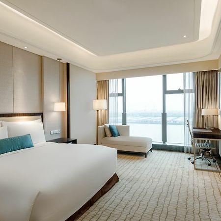 Crowne Plaza Guangzhou Zengcheng By Ihg- Canton Fair Free Shuttle Bus Bagian luar foto