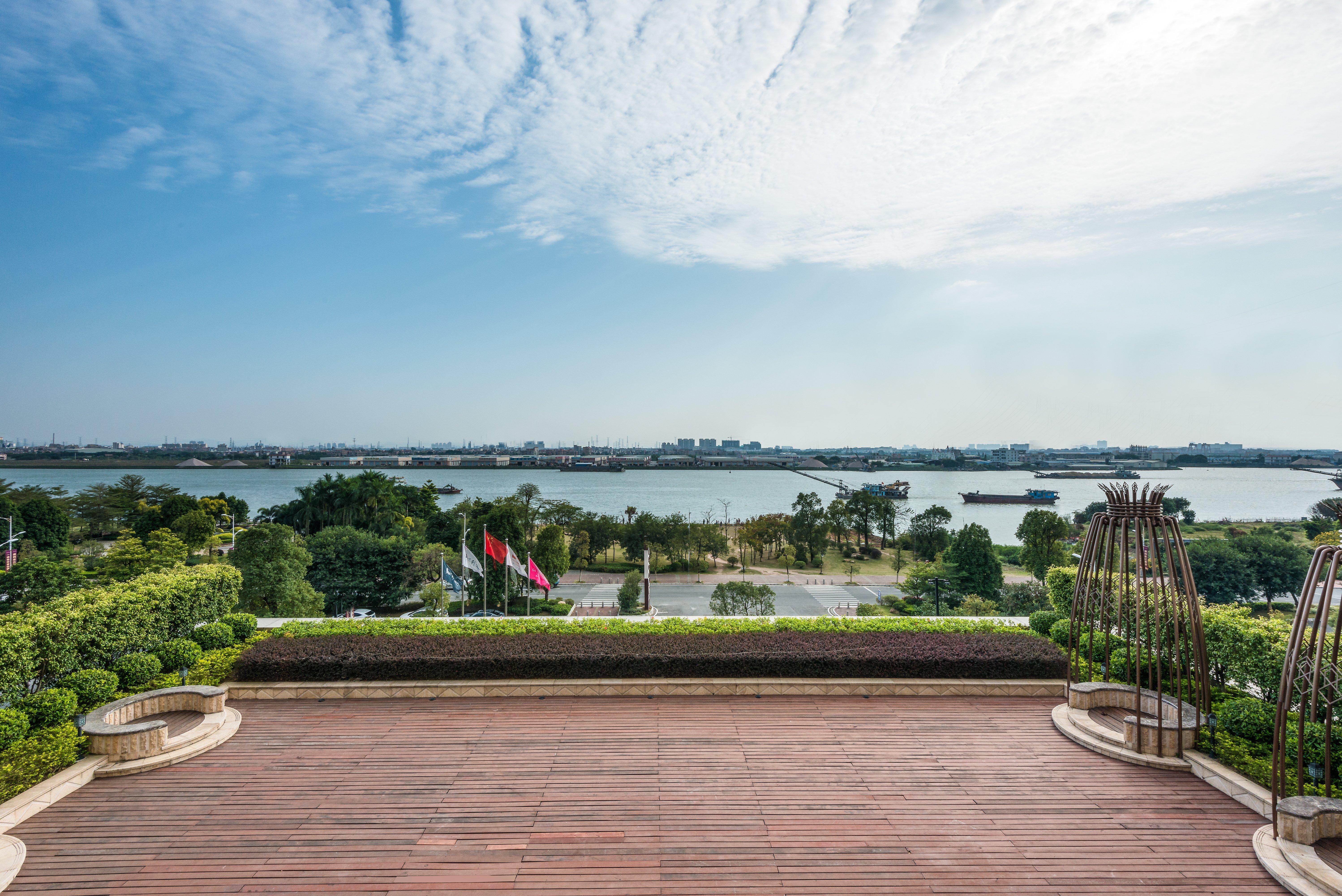 Crowne Plaza Guangzhou Zengcheng By Ihg- Canton Fair Free Shuttle Bus Bagian luar foto